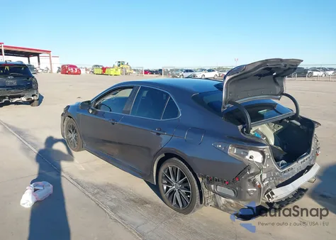 2021 Toyota Camry Se z USA, uszkodzony, nr VIN 4T1G11AK0MU485932